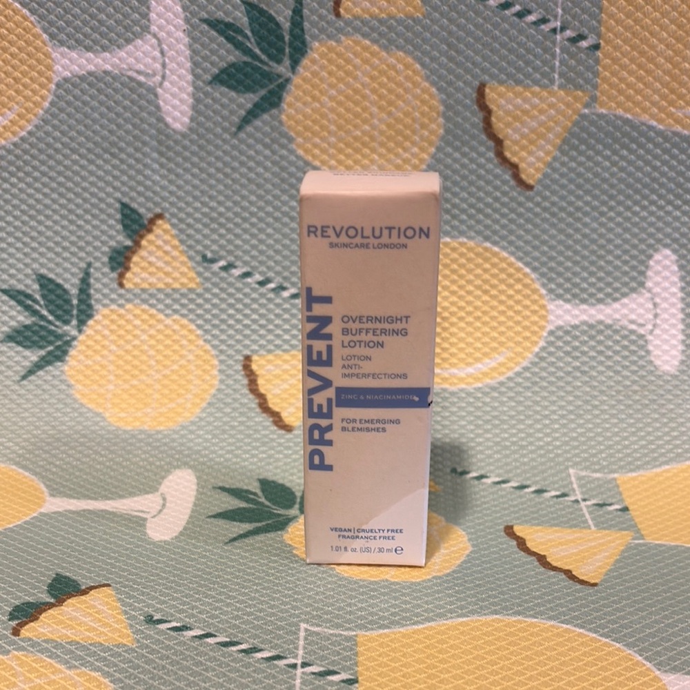Revolution Skincare Overnight Buffering Lotion - White and Blue